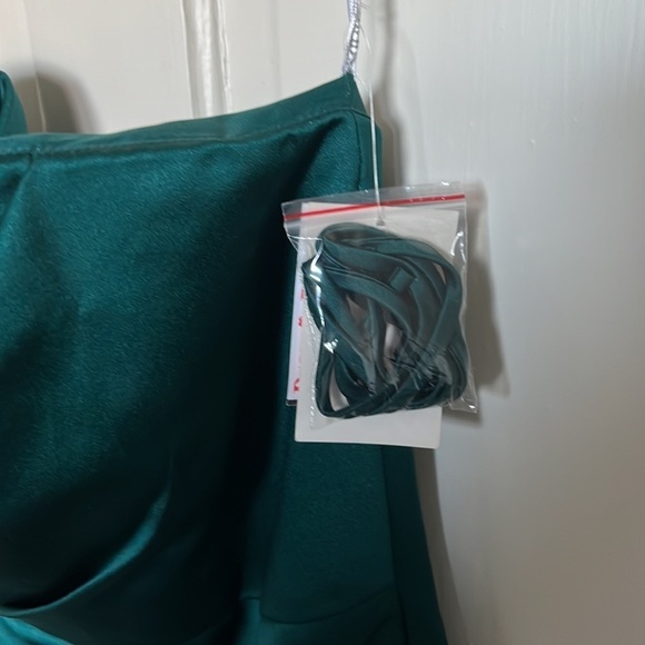 Vintage Strapless David’s Bridal Satin Green Dress - Picture 9 of 9